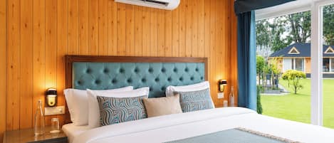 Classic Cottage | Iron/ironing board, WiFi (free)