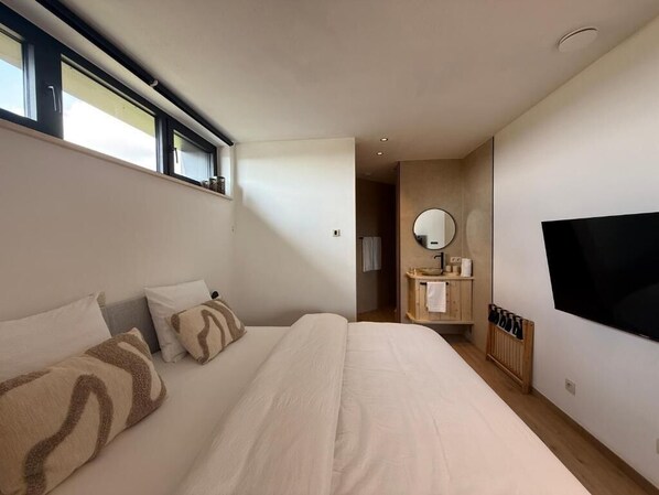 In-room safe, WiFi (free) - Water Tower Hotel WALDBADEN (Bütgenbach)