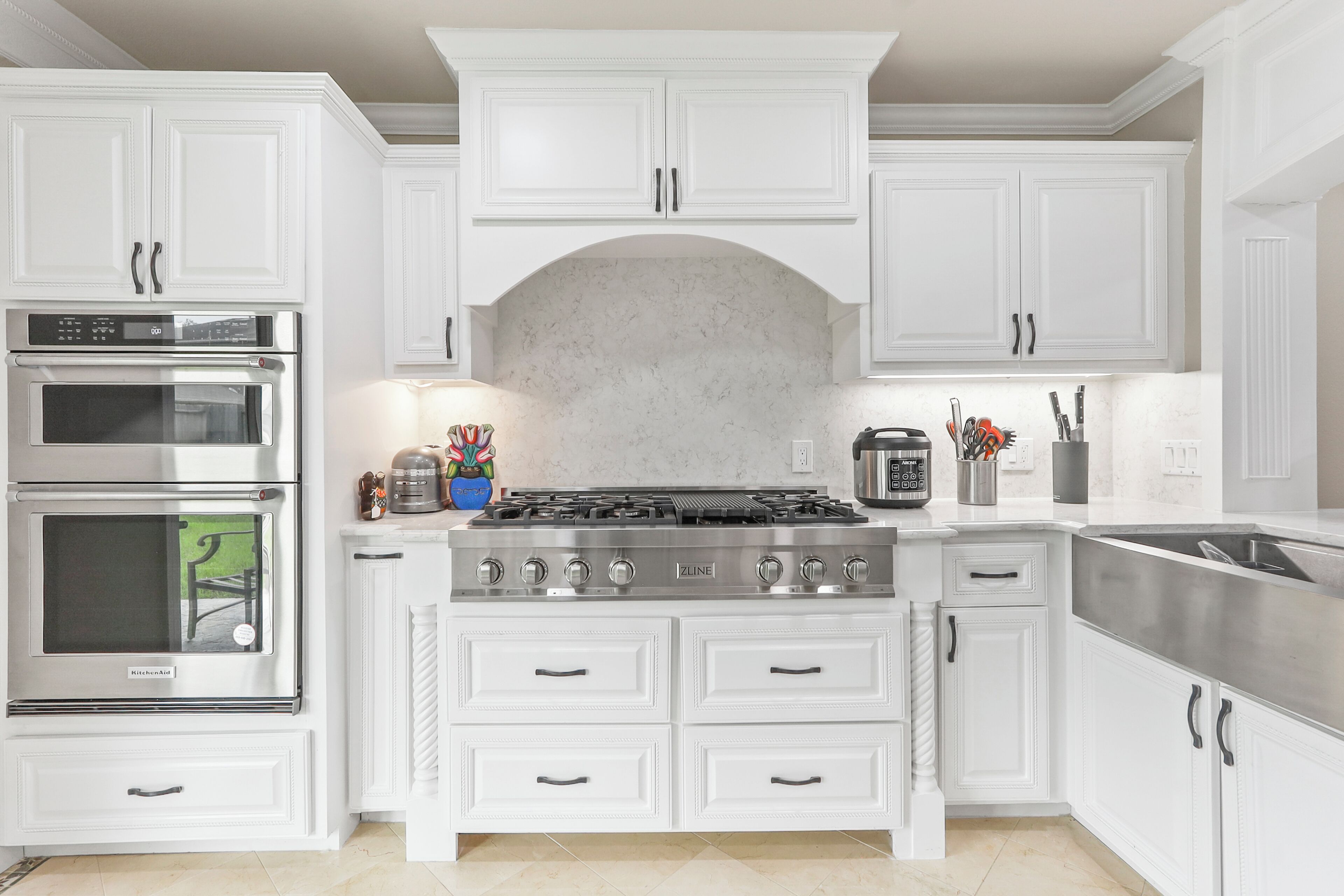 Comfort Room | Private kitchen