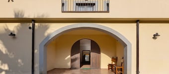 Fattoria San Pio - Pompelmo Room with Mountain View, Breakfast & Wi-Fi