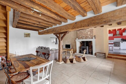 Charmante Maison de Campagne avec piscine partagée et Wi-Fi