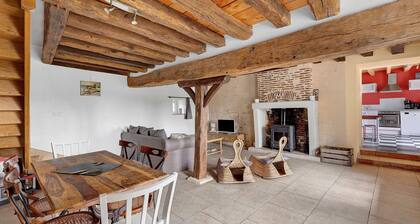 Charmante Maison de Campagne avec piscine partagée et Wi-Fi