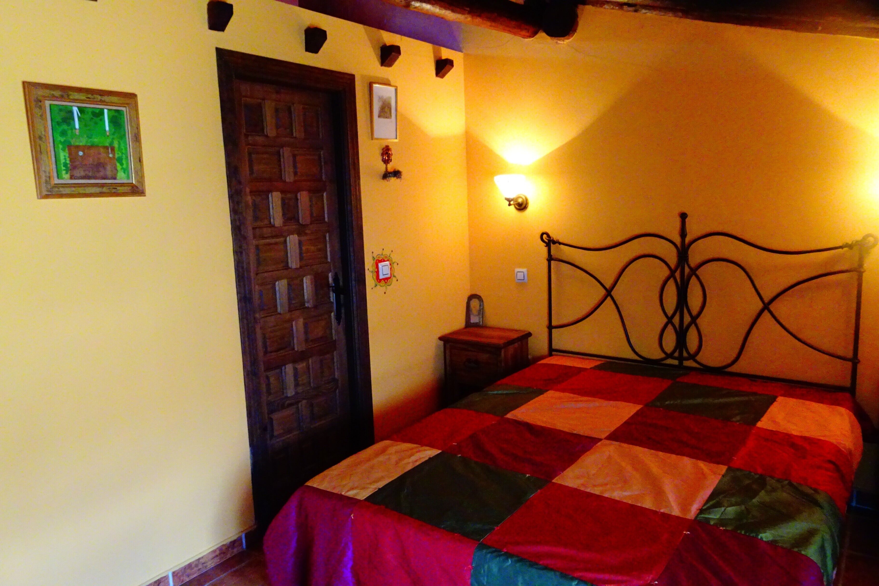 1 dormitorio y ropa de cama