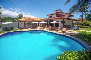 Pool - Vrbo Property (Porto Seguro)