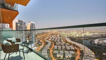 Apartamento luxo, 1 quarto, vista para o campo de golfe | Vista da sacada
