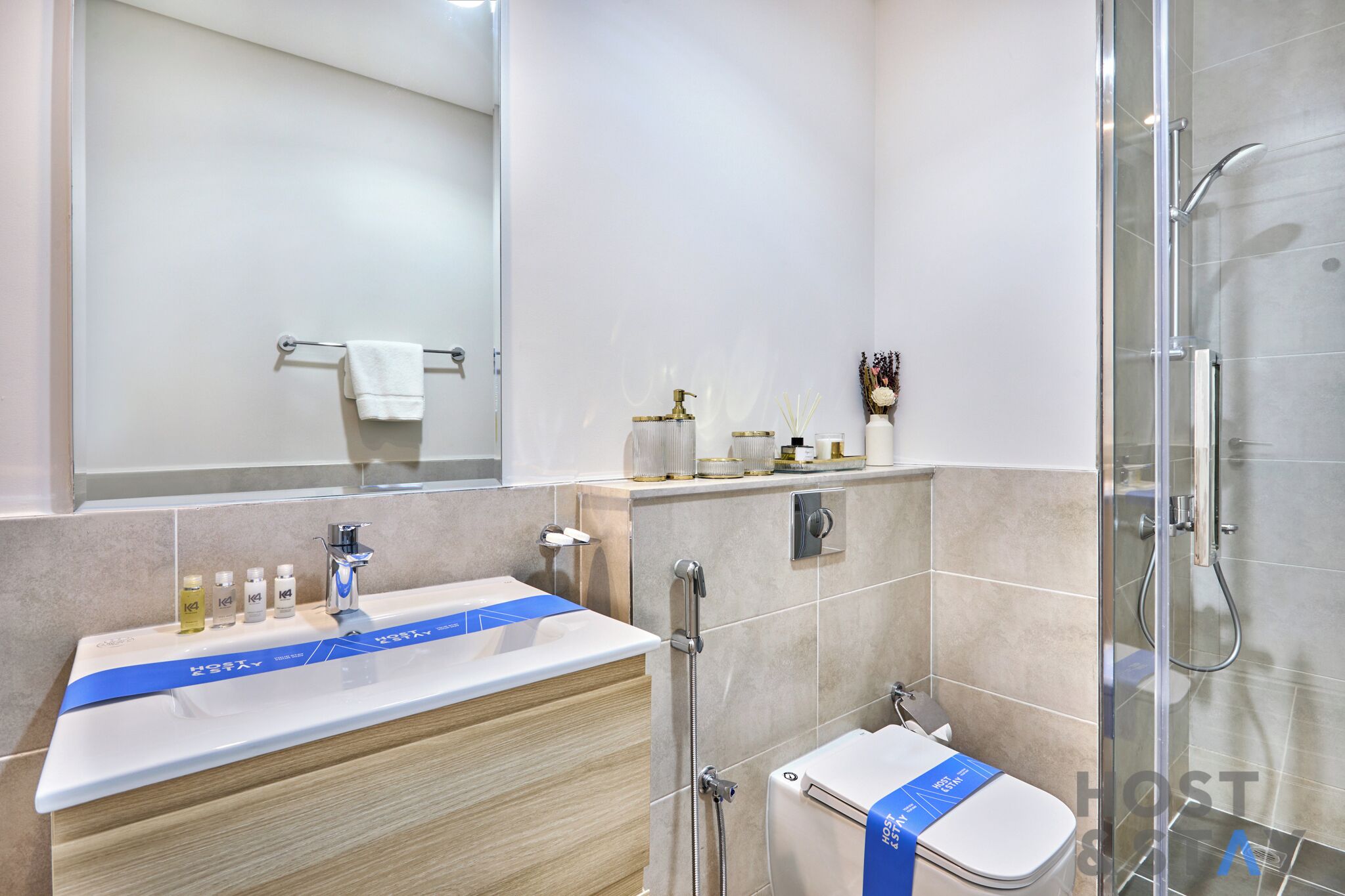 Apartamento luxo, 1 quarto, vista para o campo de golfe | Banheiro | Chinelos 