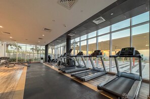 Apartamento luxo, 1 quarto, vista para o campo de golfe | Sala de fitness