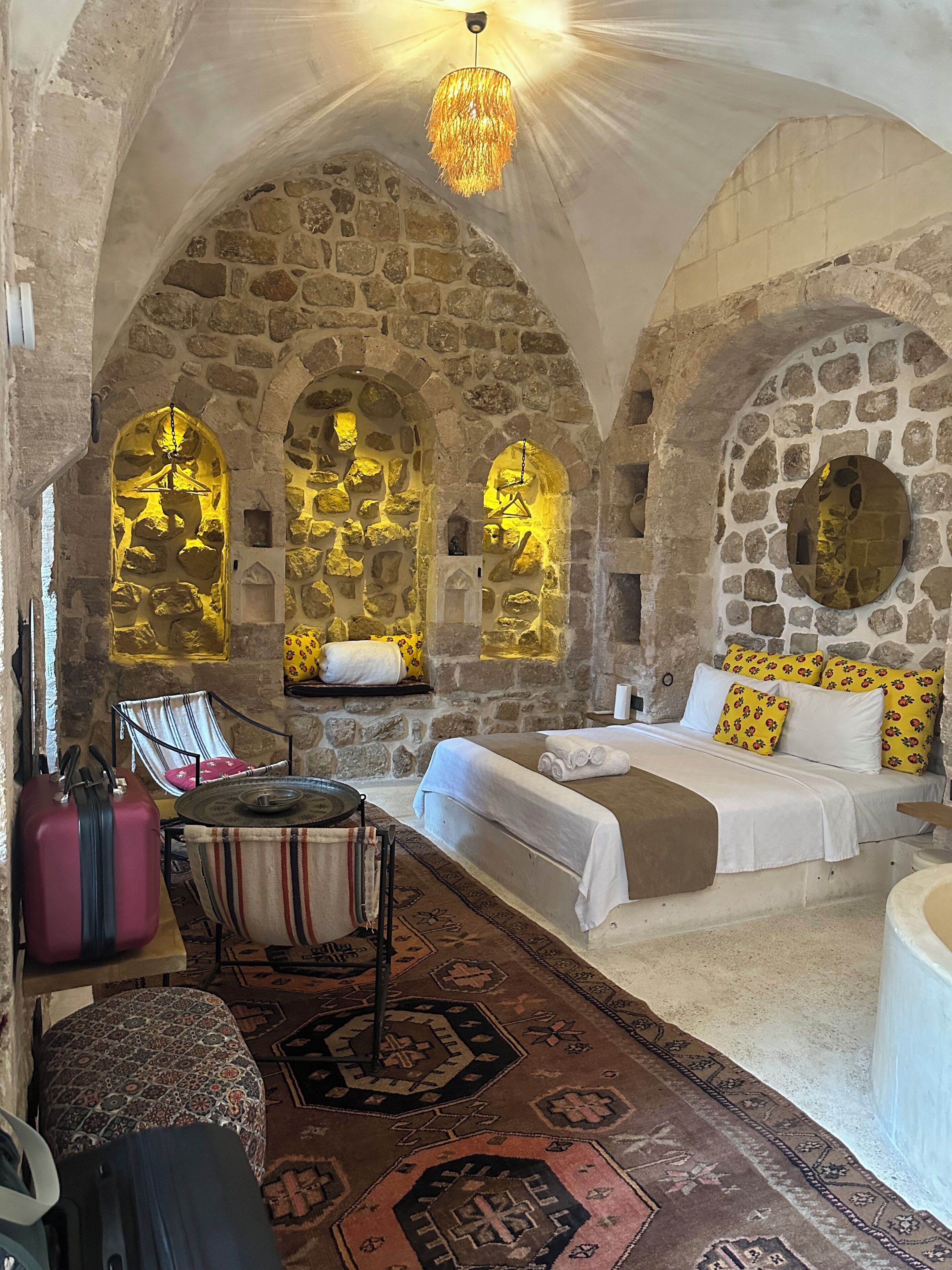 Suite, Courtyard View | Desk, free WiFi