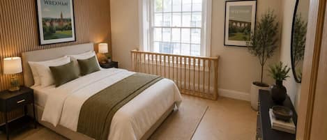 Desk, laptop workspace, iron/ironing board, free WiFi