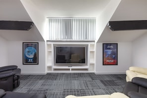 Interior - South Pier Apartment 3 (Blackpool)