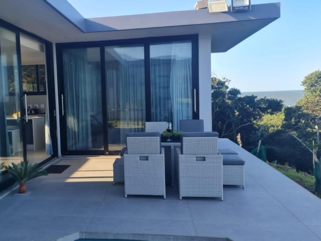 Deluxe Villa, Garden View | Outdoor dining