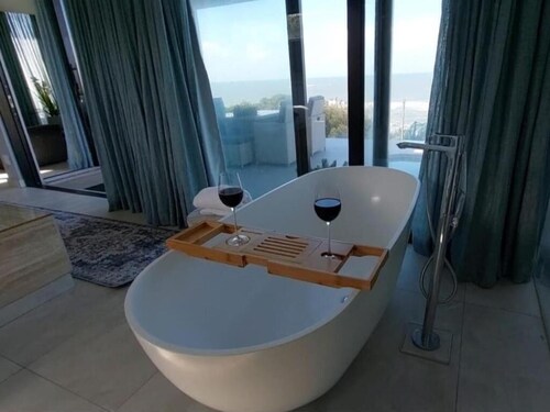 Ntomb'lele Ocean View Luxury Villas