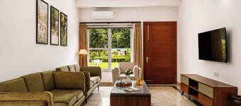 Puvalgarh Farms Bramble 4-BHK Villa