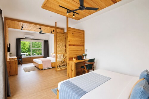 Puvalgarh Farms Bramble 4-BHK Villa
