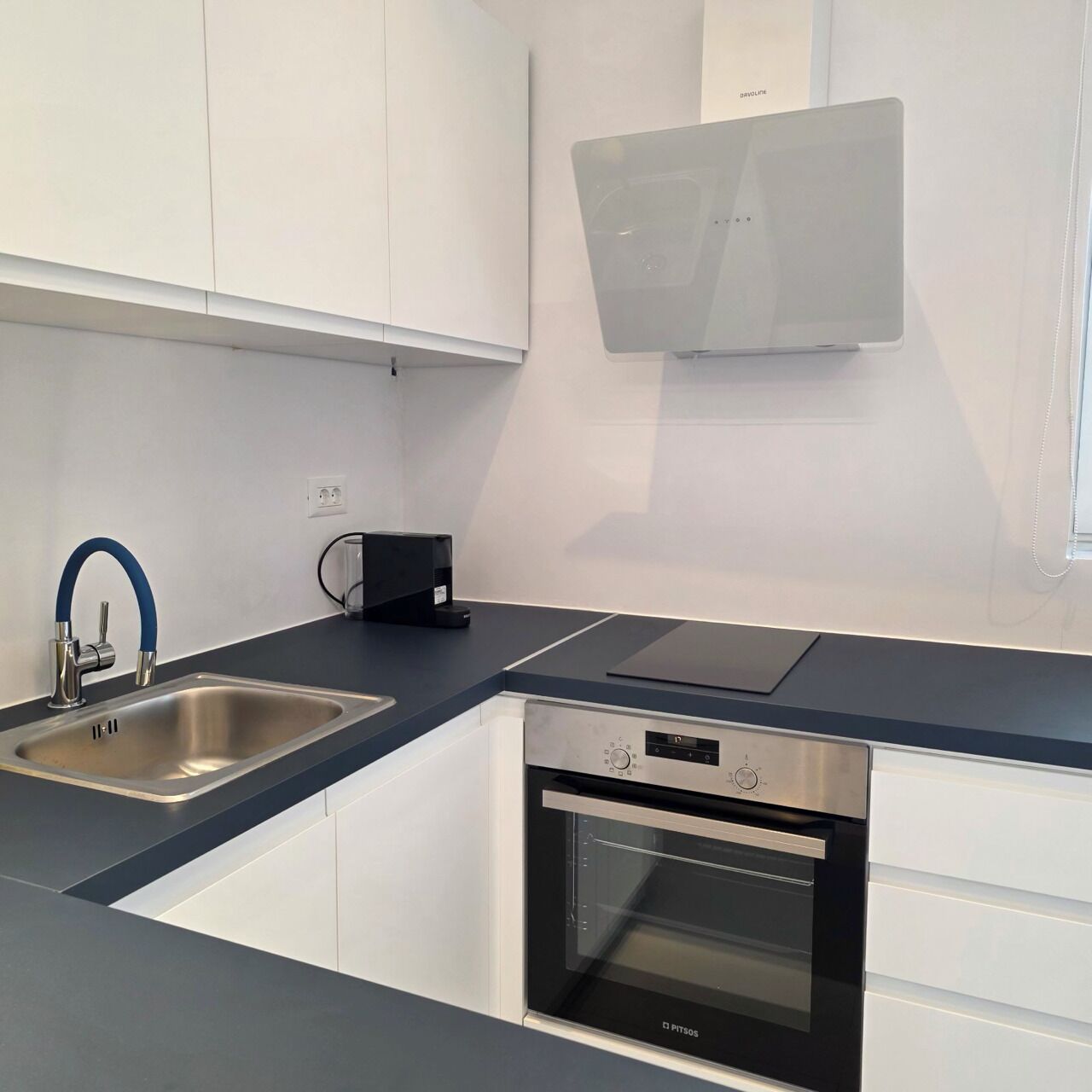 Deluxe Apartment, 2 Bedrooms, Balcony | Private kitchen | Full-sized fridge, oven, stovetop, cookware/dishes/utensils