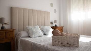 3 dormitorios, tabla de planchar con plancha, wifi y ropa de cama