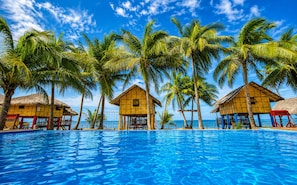 Casa de campo standard, vista para a praia | Piscina | Piscina externa