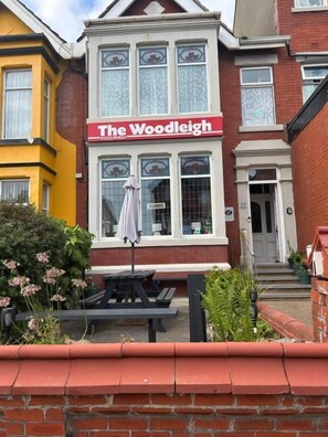 Exterior - The Woodleigh Hotel (Blackpool)