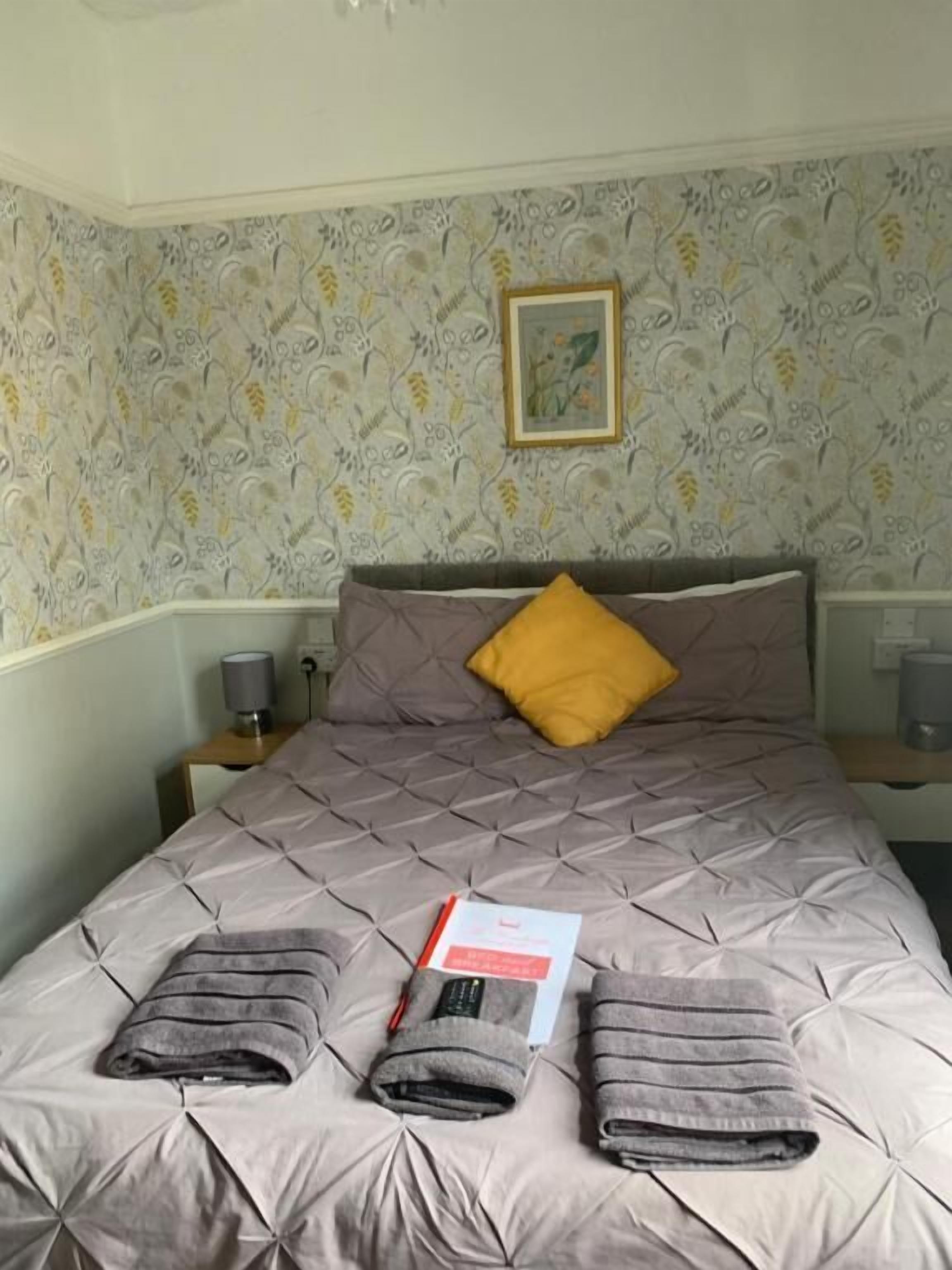 Economy Double Room, Private Bathroom, Courtyard View