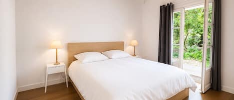 4 Schlafzimmer, Bügeleisen/Bügelbrett, kostenloses WLAN