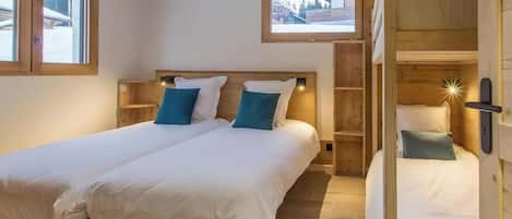 2 bedrooms, WiFi, bed sheets