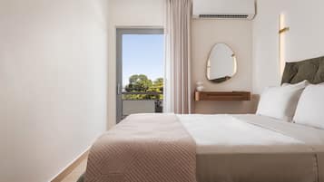 Departamento, 2 habitaciones | Insonorización, tabla de planchar con plancha y cuna de viaje
