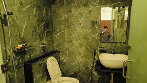 Signature Double Room, City View | Bathroom