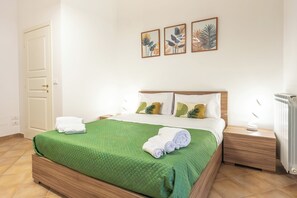 1 chambre, fer et planche à repasser, accès au Wi-Fi (inclus)
