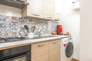 Private kitchen - Vrbo Property (Palermo)