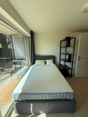 Room - Stay Swiss (Ecublens)
