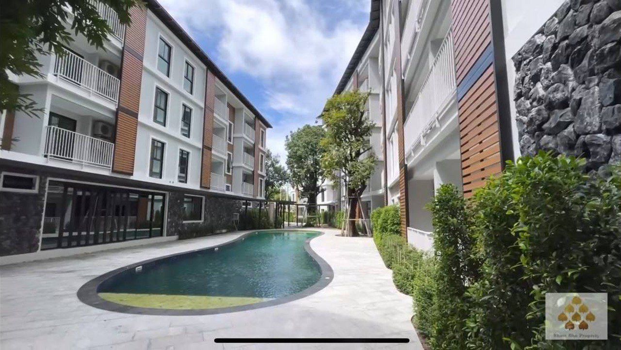Classic Apartment, Balcony | Pool | Outdoor pool