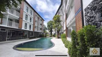 Classic Apartment, Balcony | Pool | Outdoor pool