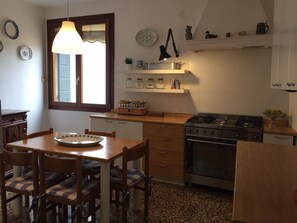 Private kitchen - Panoramic view in San Marco overlooking the rooftops (Venezia)