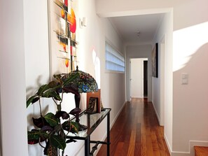 Interior - Sunset Cottage - Peaceful Retreat with Private Pool & Sunset Views (Ponta do Pargo)