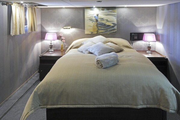 Standard Double Room | WiFi (free)