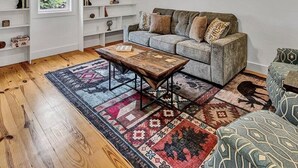 Living area - NEW RENTAL!  Visit 'Lazy Lake Days"! (Huddleston)