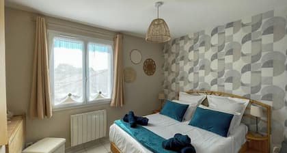 Spacious lodging near beaches - 6 guests