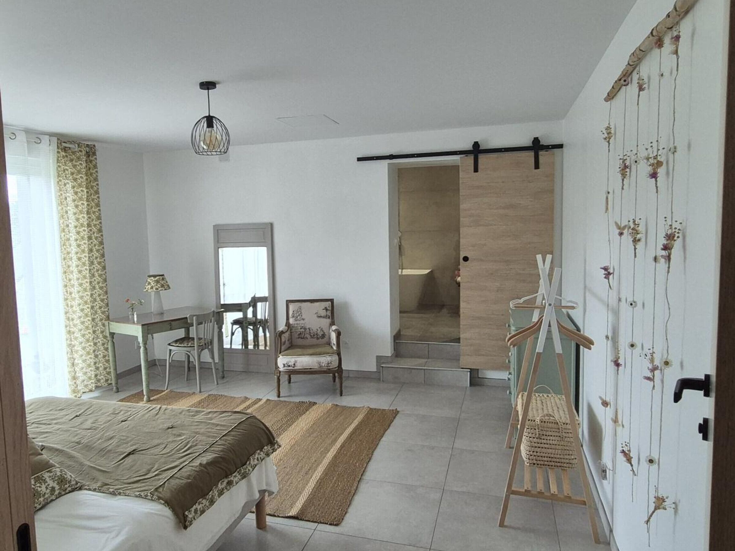 2 chambres, accès au Wi-Fi (inclus)