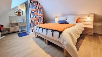 2 bedrooms, WiFi (free)