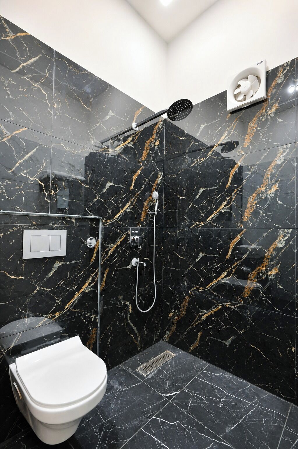 Deluxe Double or Twin Room | Bathroom
