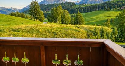 Spacious Alps Home | Mountain Views