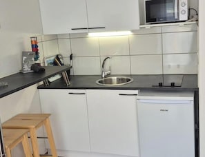 Coffee/tea maker, fridge, microwave, stovetop - Beautiful studio apartment right on the beach at Plage du Mole, with housekeeping included (Agde)