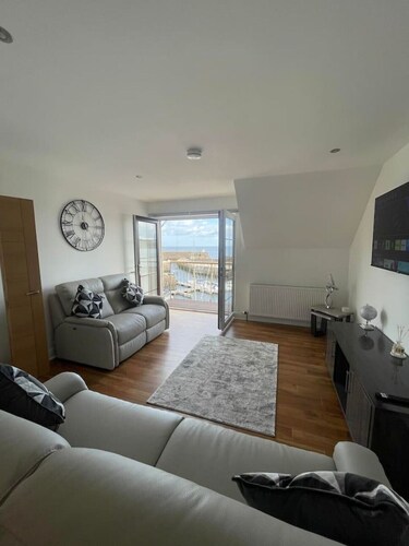 Seaview Apartment in Banff