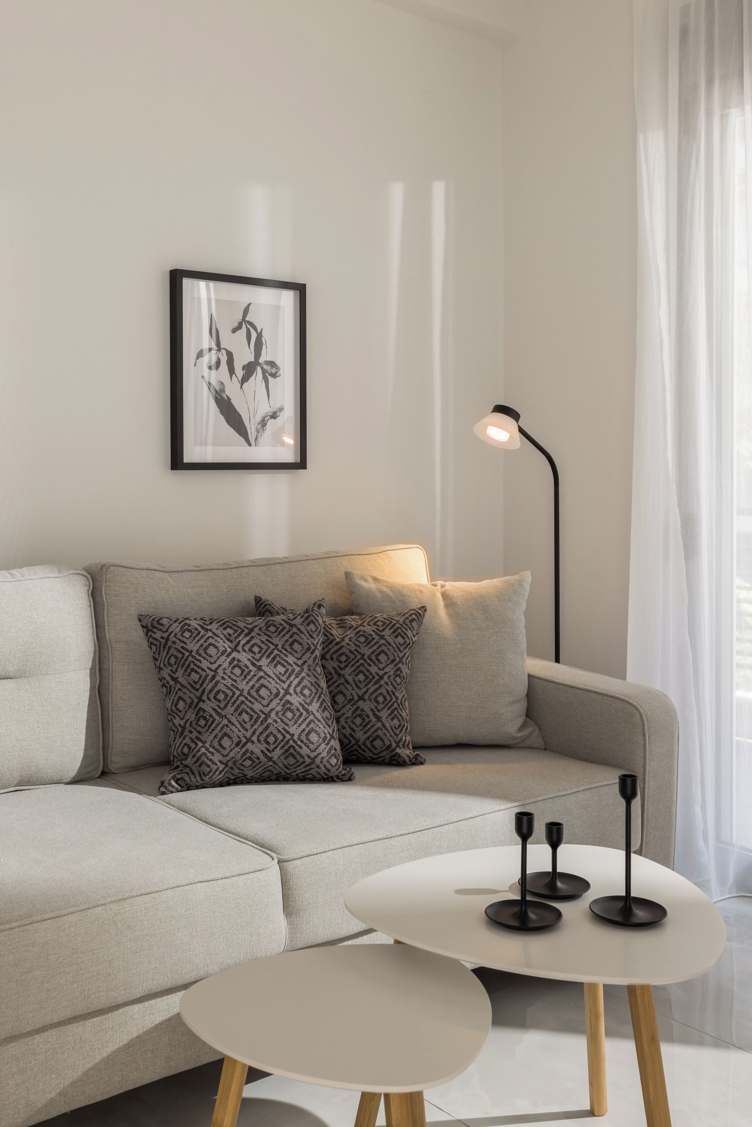 Apartamento, 1 habitación | Zona de estar | Smart TV de 40 pulgadas con canales digitales