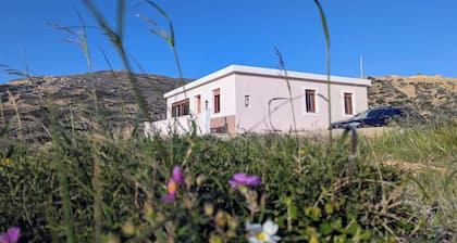 Afiartis House: Detached house in an idyllic side valley.