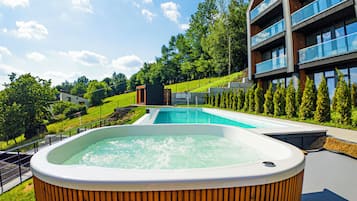 Piscina externa sazonal