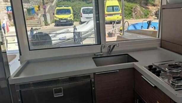 Private kitchen - Lagoon 40 - Solentia (Rogač)