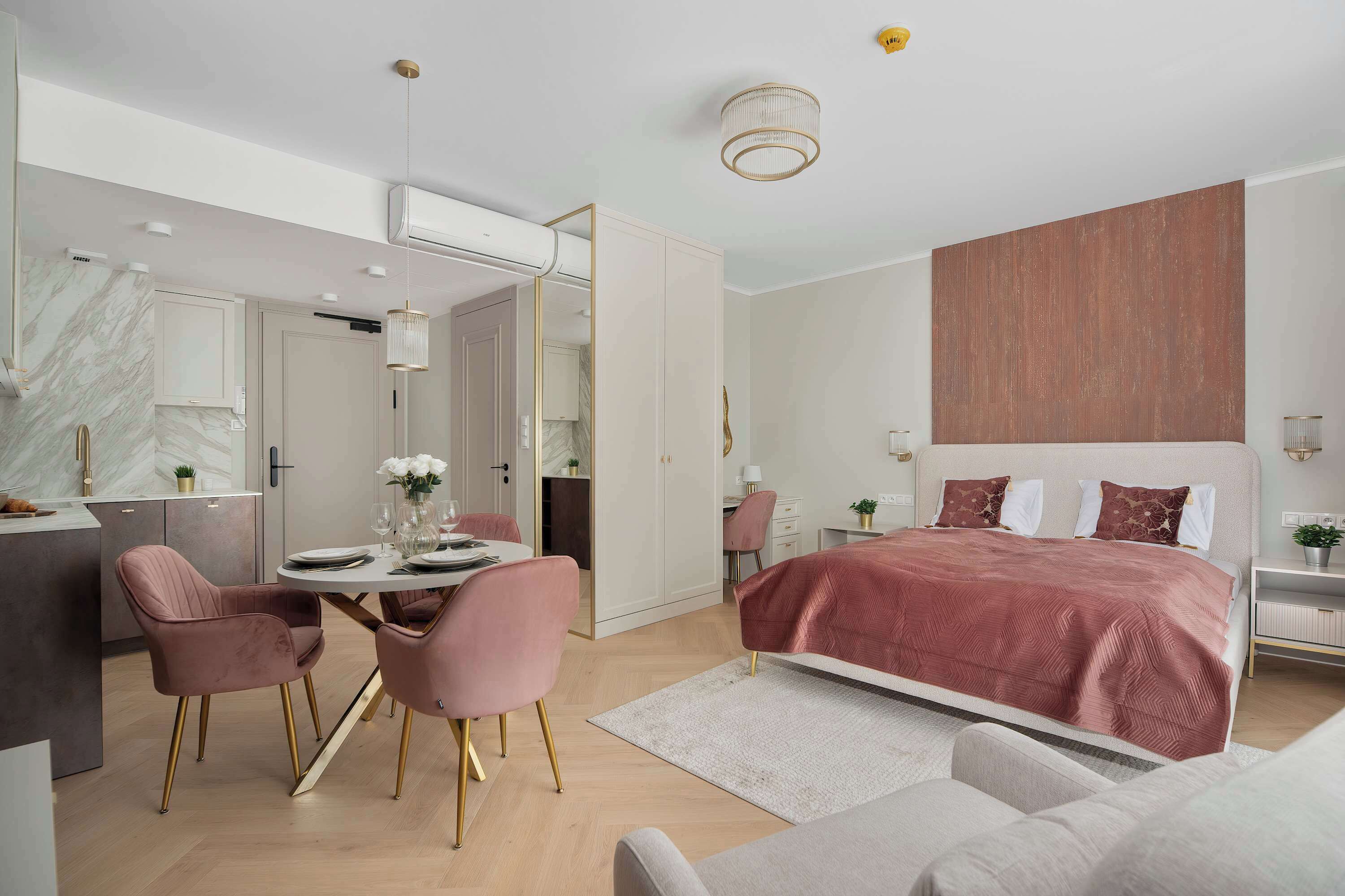 Desk, iron/ironing board, travel crib, WiFi