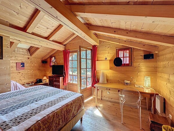 WiFi, bed sheets