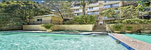 Pool - Modern Studio Apartment with Parking & Resort-Style Pool (Greenwich)